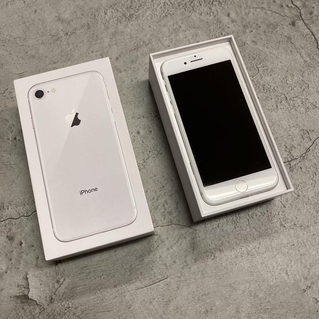 美品　iPhone8 64GB ホワイト　最大容量85% SIMフリー