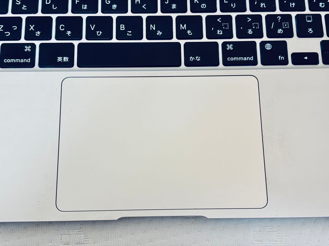 MacBook Air シルバー　付属品、箱全てあり