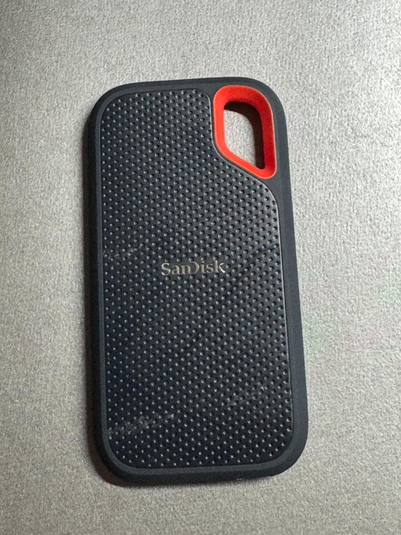 外付けハードディスク・ドライブ SanDisk SSD 4TB (SDSSDE61-4T00)