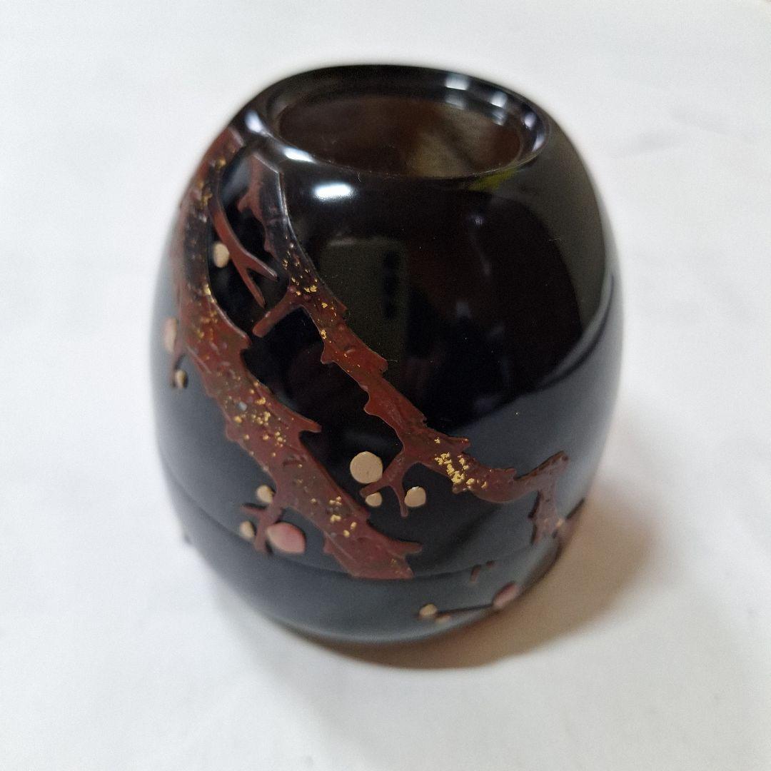 漆塗り黒丸型棗 桜の花装飾