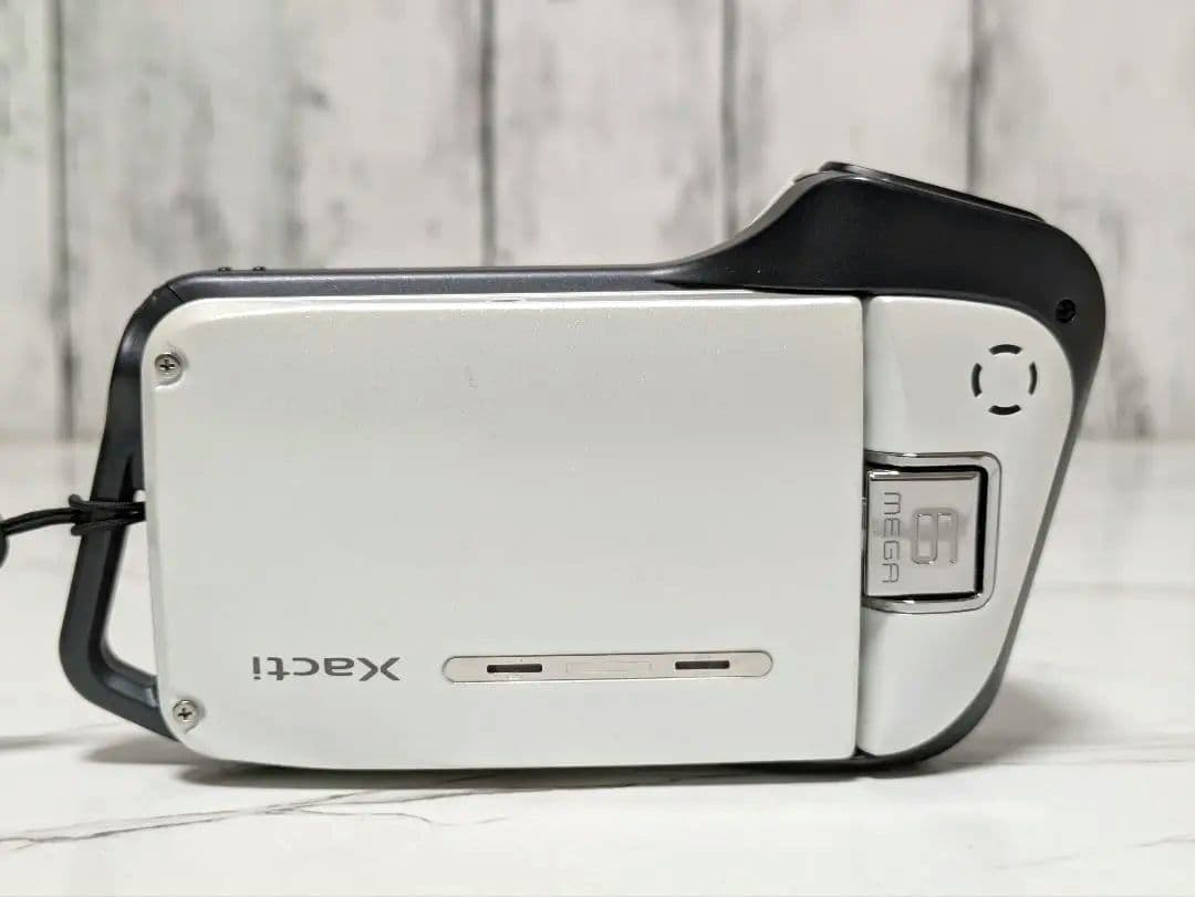SANYO　Xacti　DMX-CA65
