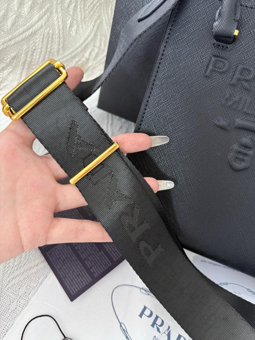 非売品 PRADA ショルダーバッグ カメラバッグ VIP @*03