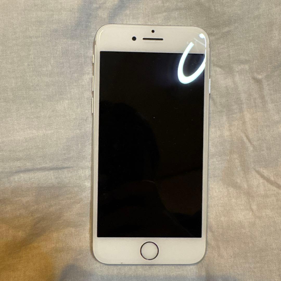 【美品】256GB iPhone 7 シルバー 本体