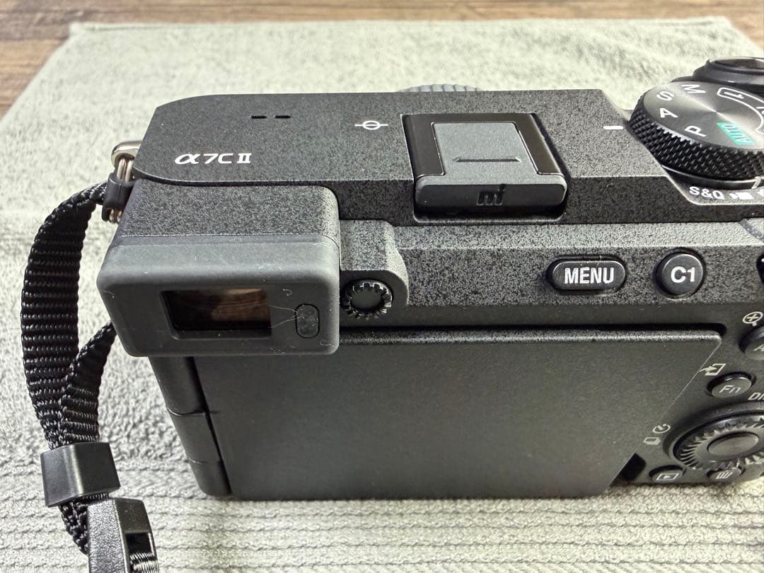 SONY α7C II (シャッター数407回)予備バッテリー、チャージャー付き