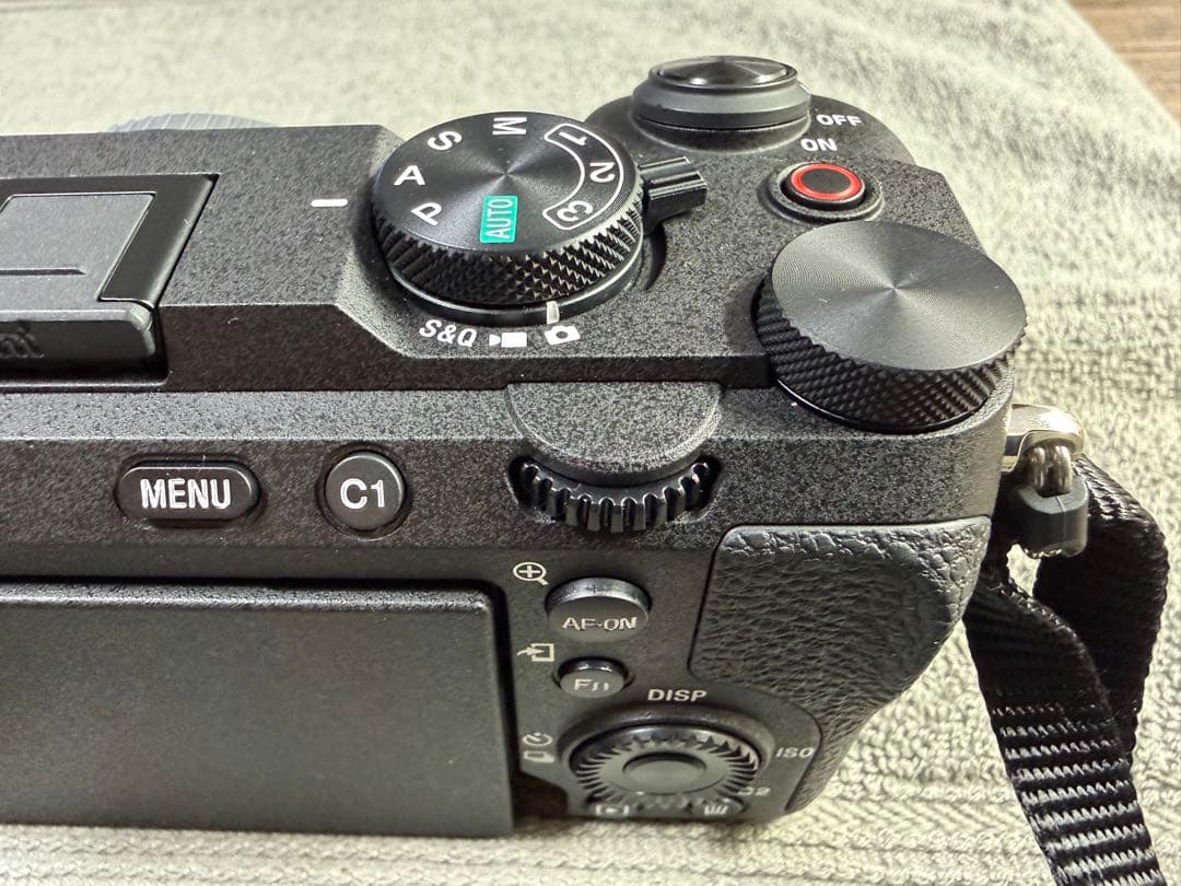 SONY α7C II (シャッター数407回)予備バッテリー、チャージャー付き