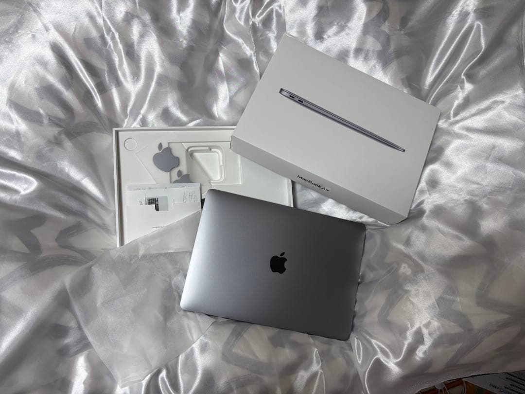 MacBook本体 MacBook Air M1 / 13inch / 8gb 256gb 90%