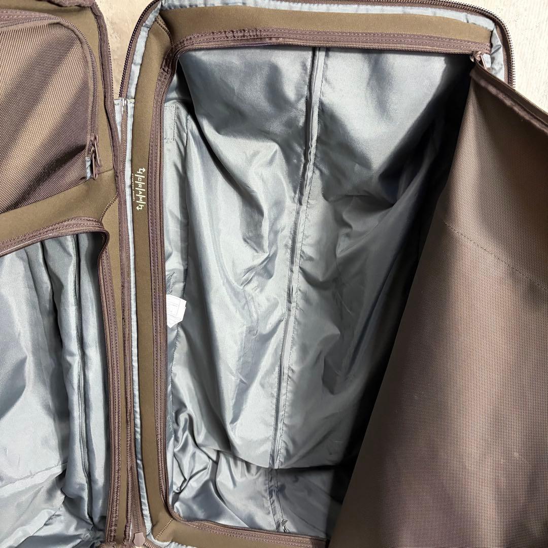 Burton キャリーバッグ カモフラージュ キャリーケース 大容量 80L