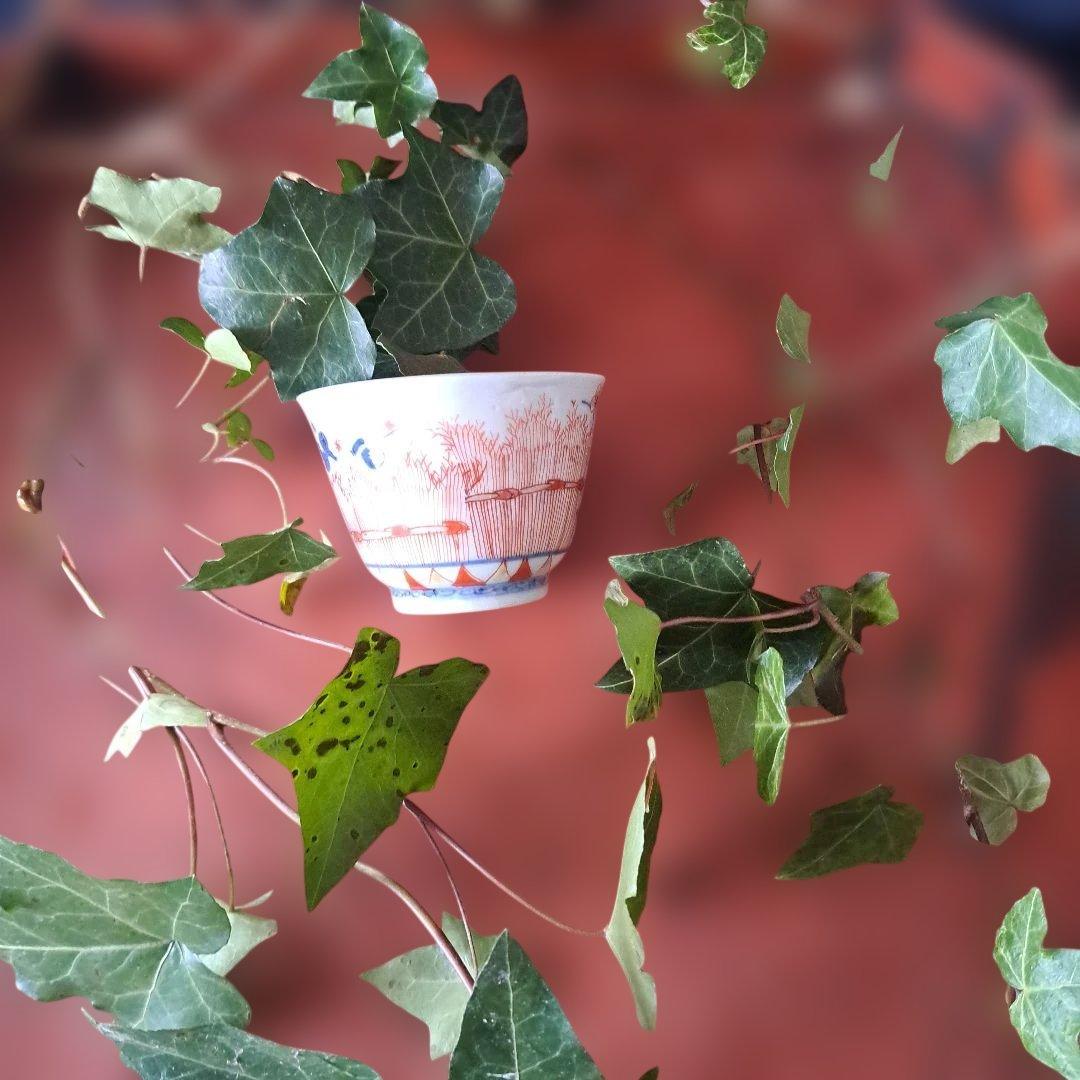 「竹穂垣(たけほがき)と梅の木がいいです」 古伊万里りん茶碗(直径7.5cm)