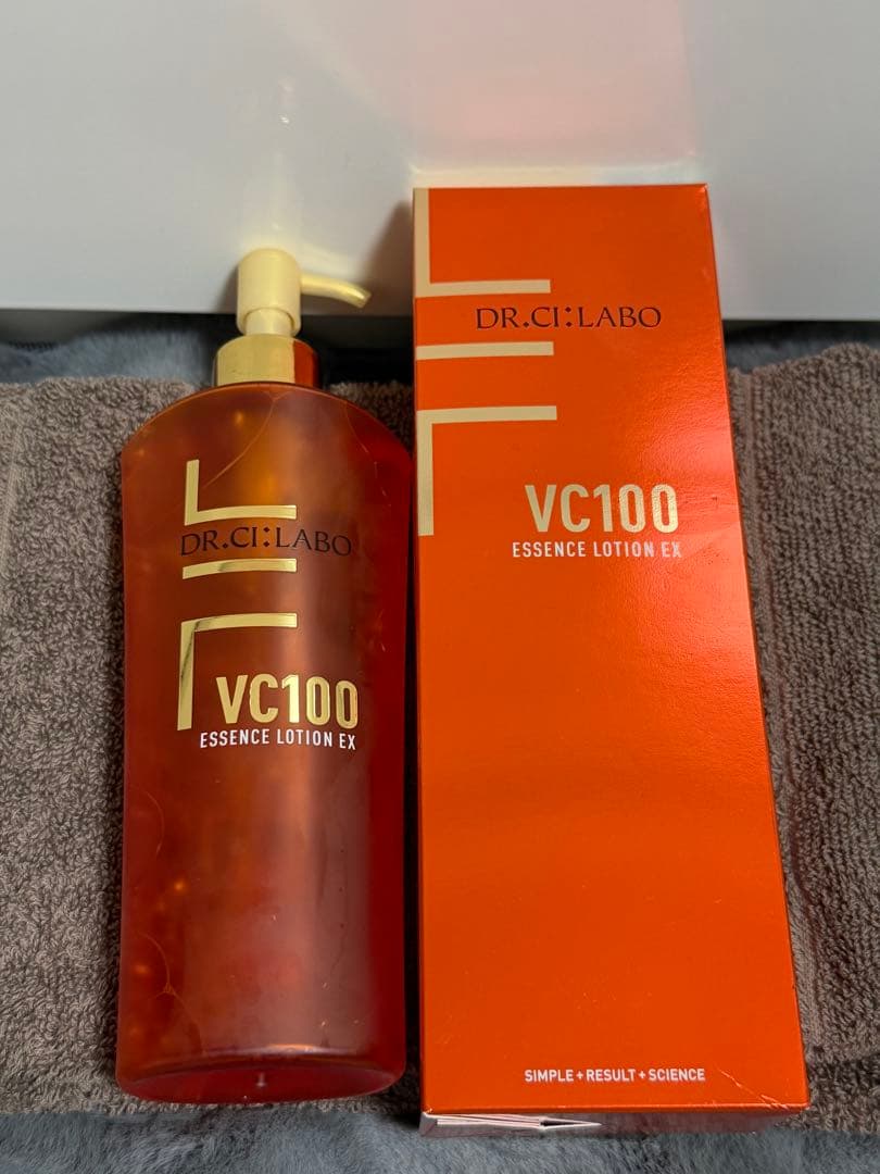 【新品+中古2個】DR.CI:Labo VC100 化粧水　285ml