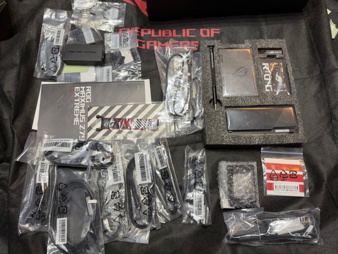 ASUS ROG MAXIMUS Z790 EXTREME マザーボード