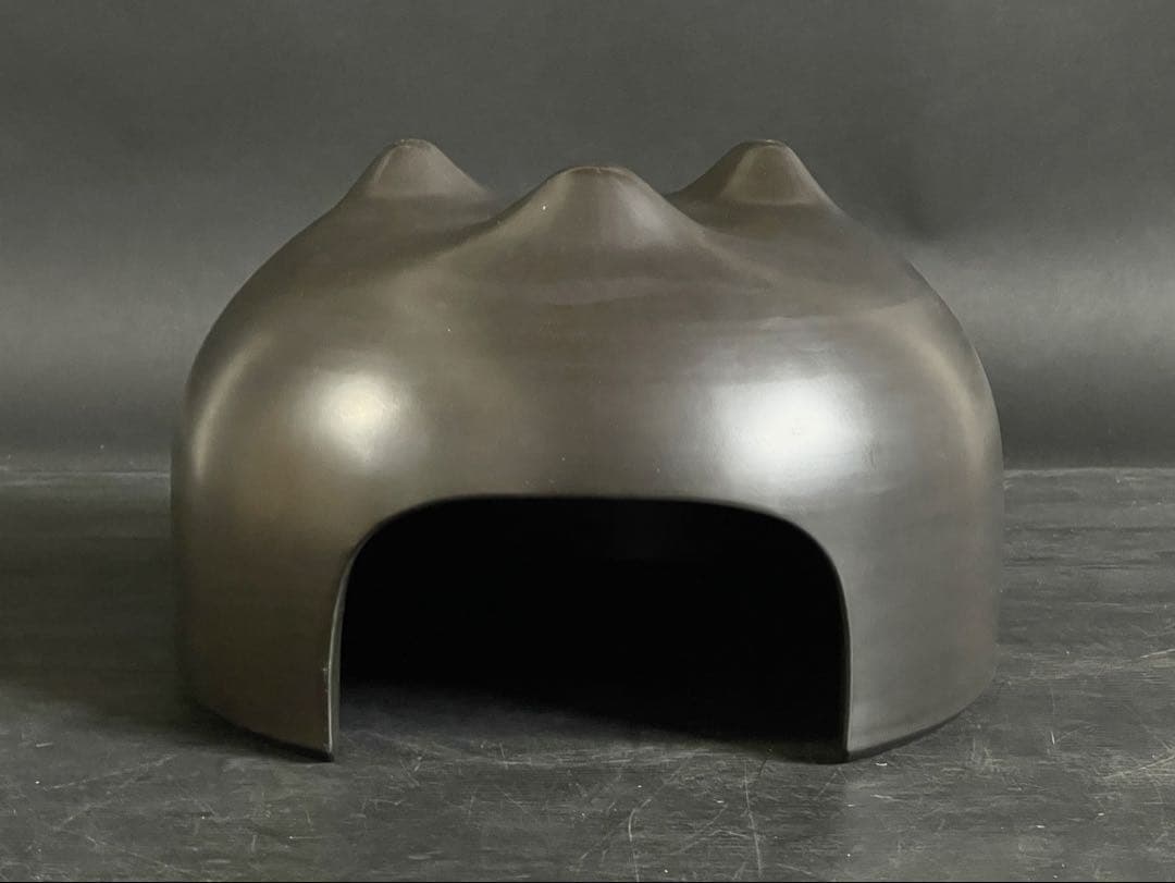 【美品 稀少】【母】 蒲池釜 土風炉 伊東 征隆 無類 黒陶 共箱 （310Ｂ）