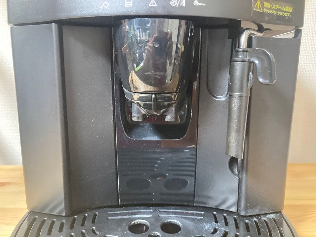 ☆DeLonghi MAGNIFICA コーヒーメーカー ESAM1000SJ
