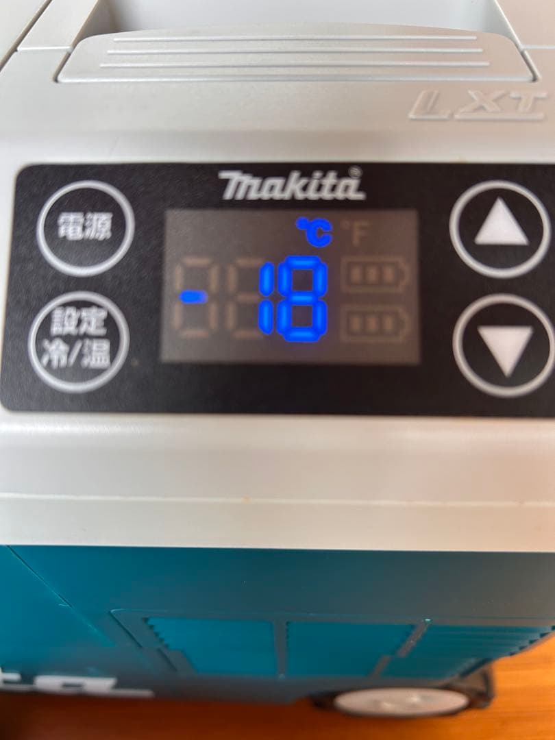 Makita 純正品充電式保冷温庫CW180DZ