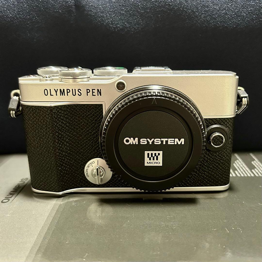 OLYMPUS PEN E-P7 シルバー