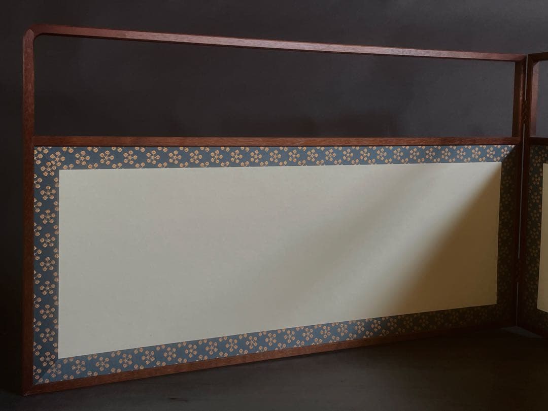 【美品】「母」 利休梅 網代 両面使い 上透かし 風炉先屏風 桑枠 （梅②）