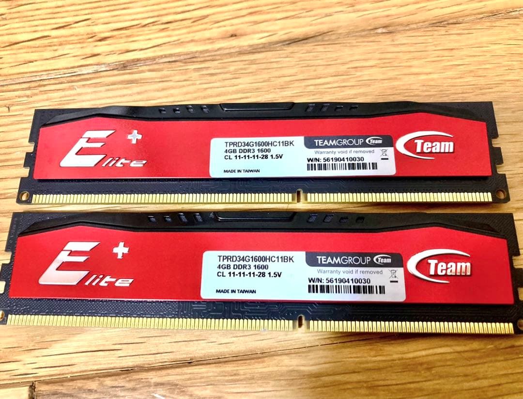 CPU( i7-4790)、マザーボー(B85M-E)、メモリ8Gセット