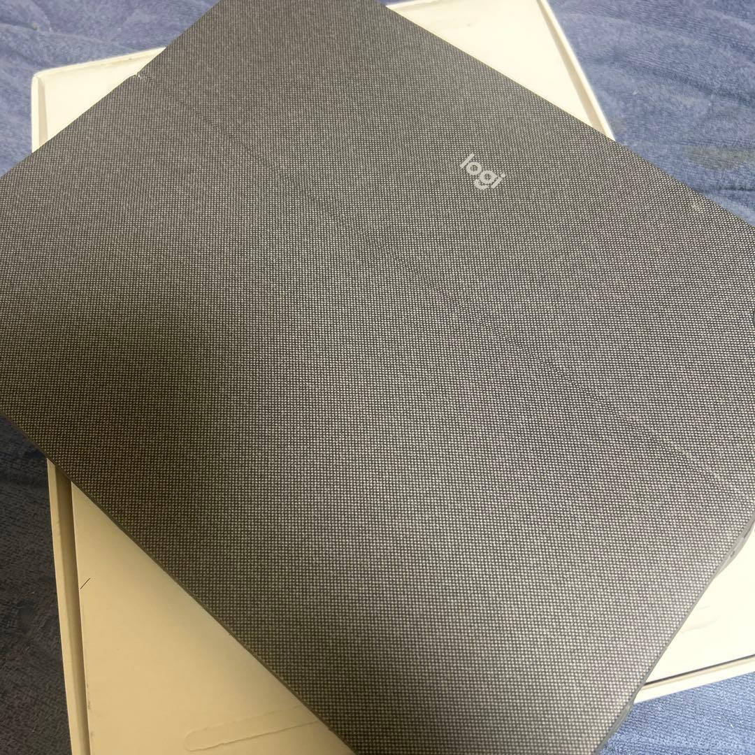 12.9インチ iPad Pro 第6世代 256GB logi カバー
