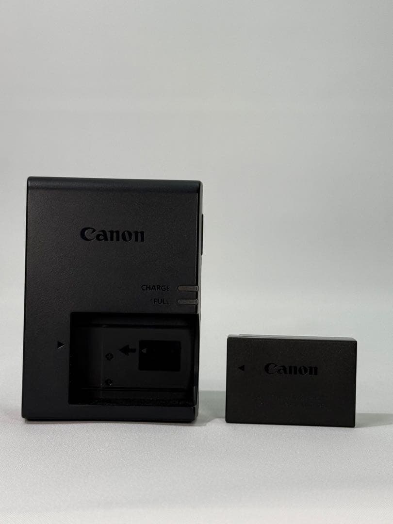 Canon EOS M6ミラーレスカメラ ダブルズームキット おまけ多数