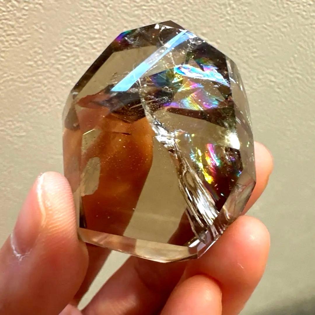 スモーキー　フリーフォーム　虹　55.9g 高品質　濃いめ　煙水晶　レインボー