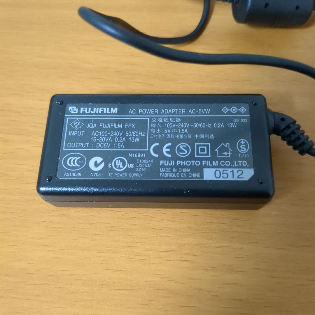 【美品】富士フィルム　FINEPIX Z1 ブラック　アダプタ・充電器付き