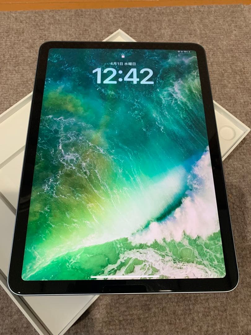 P*a様 iPad Air 第4世代　64GB