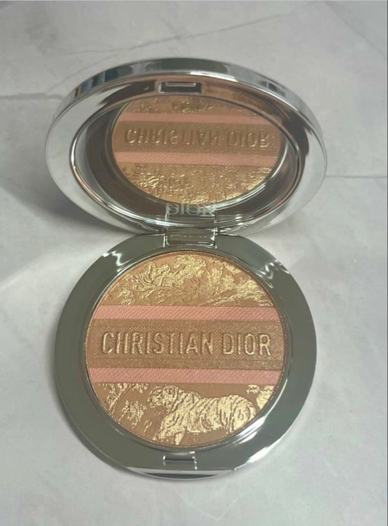 Dior ディオールスキン フォーエヴァー ヌード ブロンズ グロウ 新品未使用