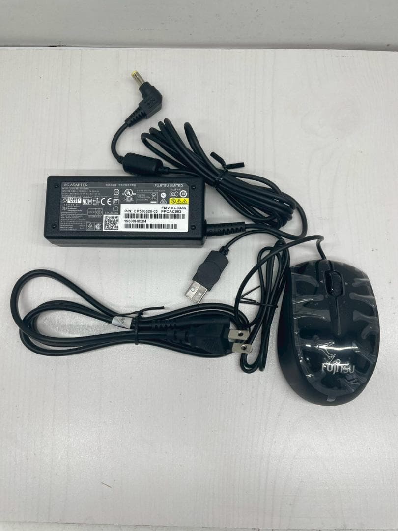 A◆富士通　LIFEBOOK　FMVN70D2BJ　新品　パソコン