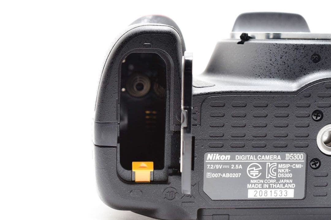ショット数激少！美品✨️Nikon D5300✨️ダブルズーム✨️Wi-Fi対応