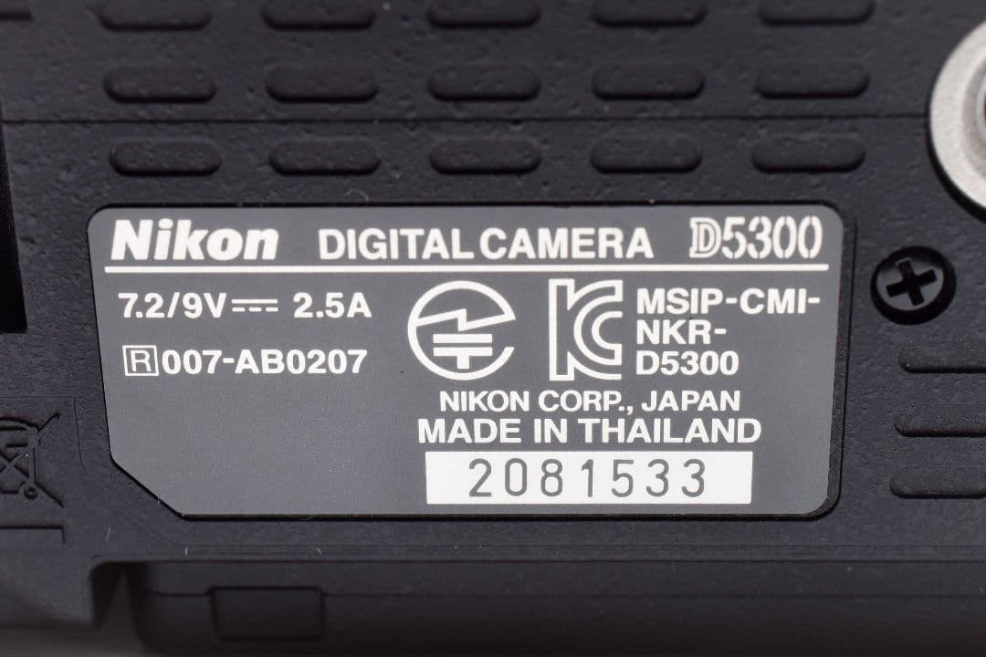 ショット数激少！美品✨️Nikon D5300✨️ダブルズーム✨️Wi-Fi対応