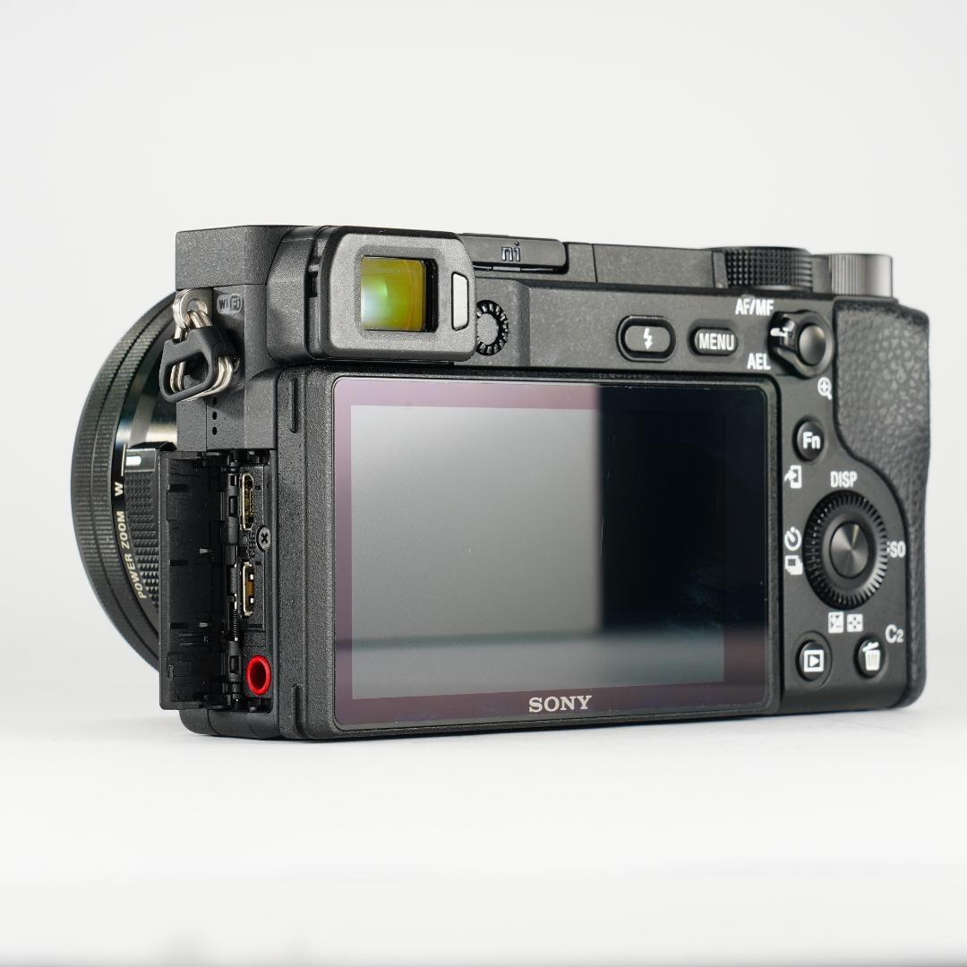 子どもの2度と戻らない瞬間を美しく残す SONY α6400 680 ミラーレス