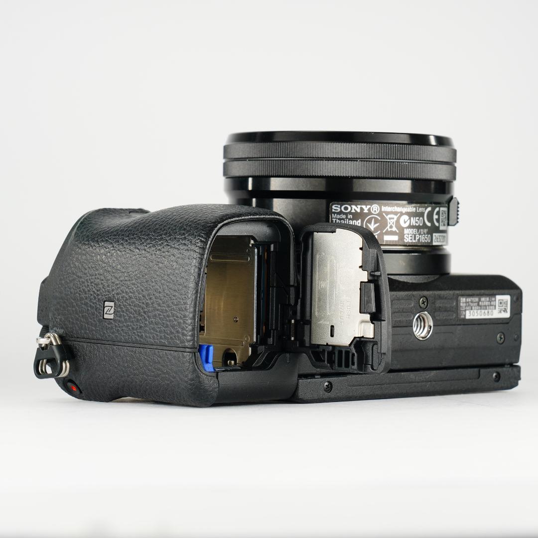 子どもの2度と戻らない瞬間を美しく残す SONY α6400 680 ミラーレス