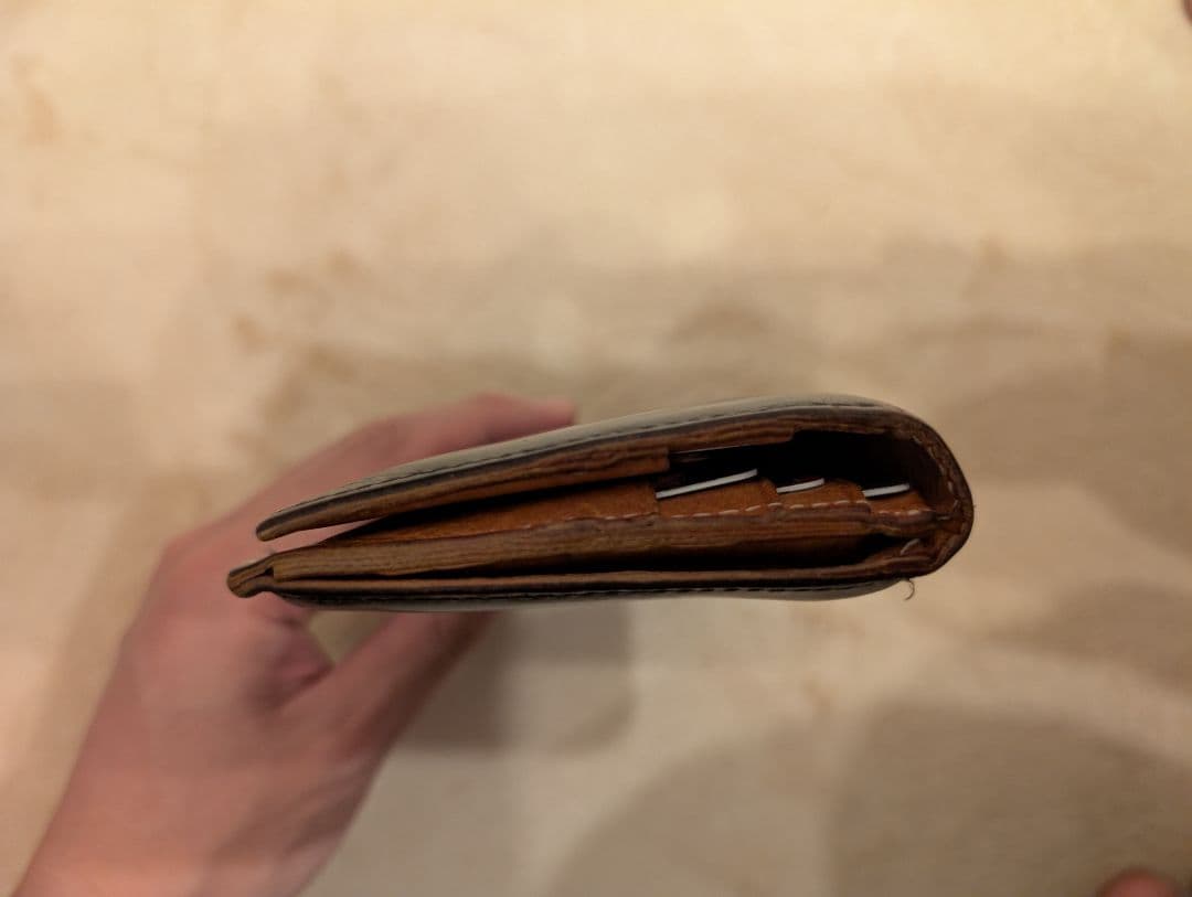 ガンゾ　レザー　長財布