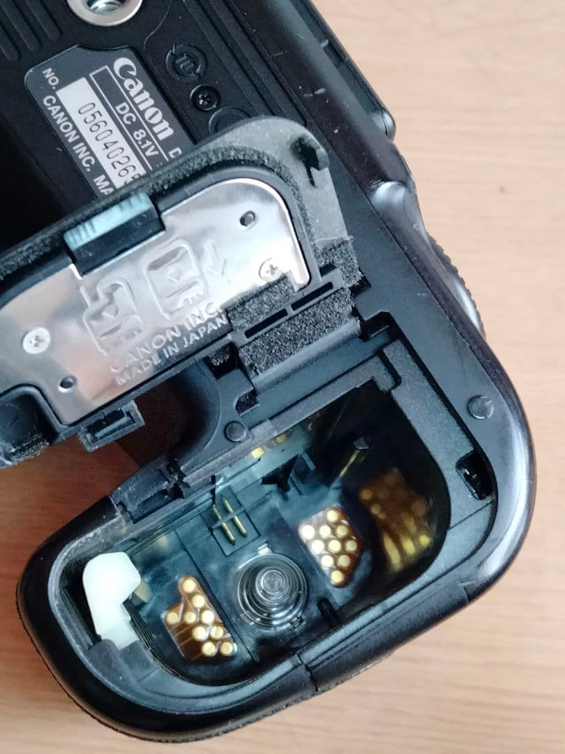 Canon EOS 60D キズ大有り動作品 シャッターカウント22016回