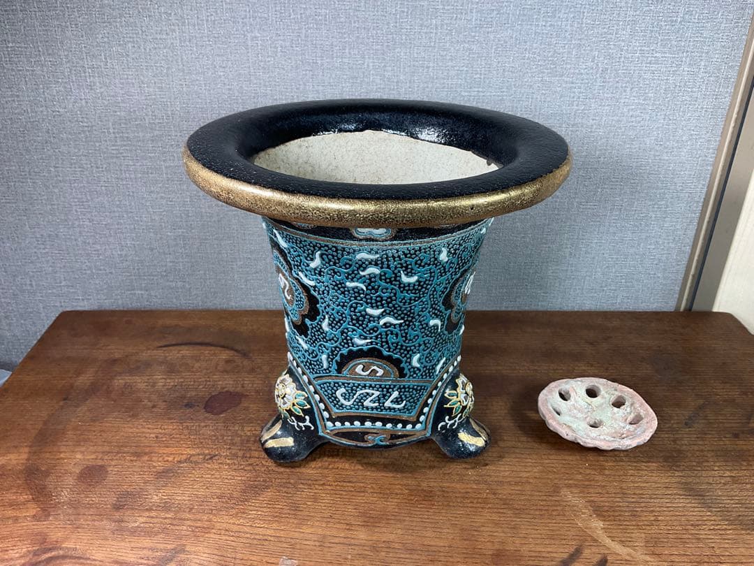 「絵付けの綺麗な古い蘭鉢」万年青鉢古美術品