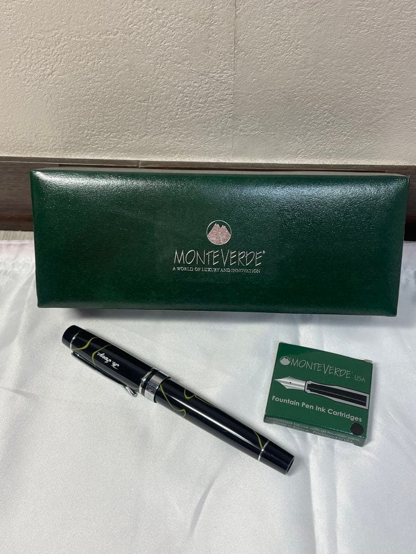 未使用　モンテベルデ(MONTEVERDE) インベンシア　万年筆　タキシード