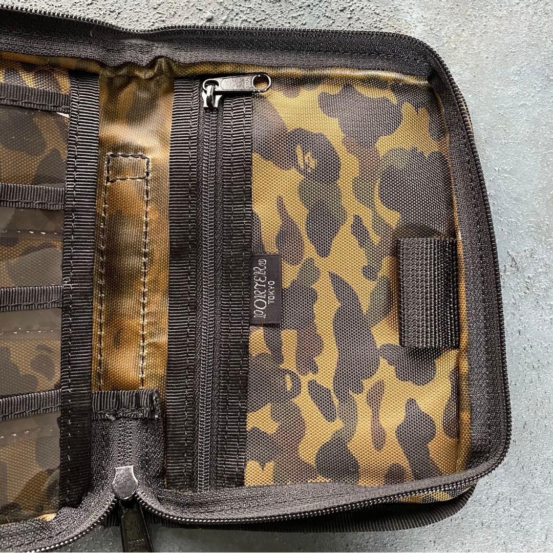 A BATHING APE × PORTER 1st Camo パスポートケース