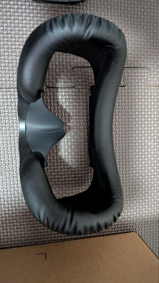 VIVE FOCUS VISION VRヘッドセット