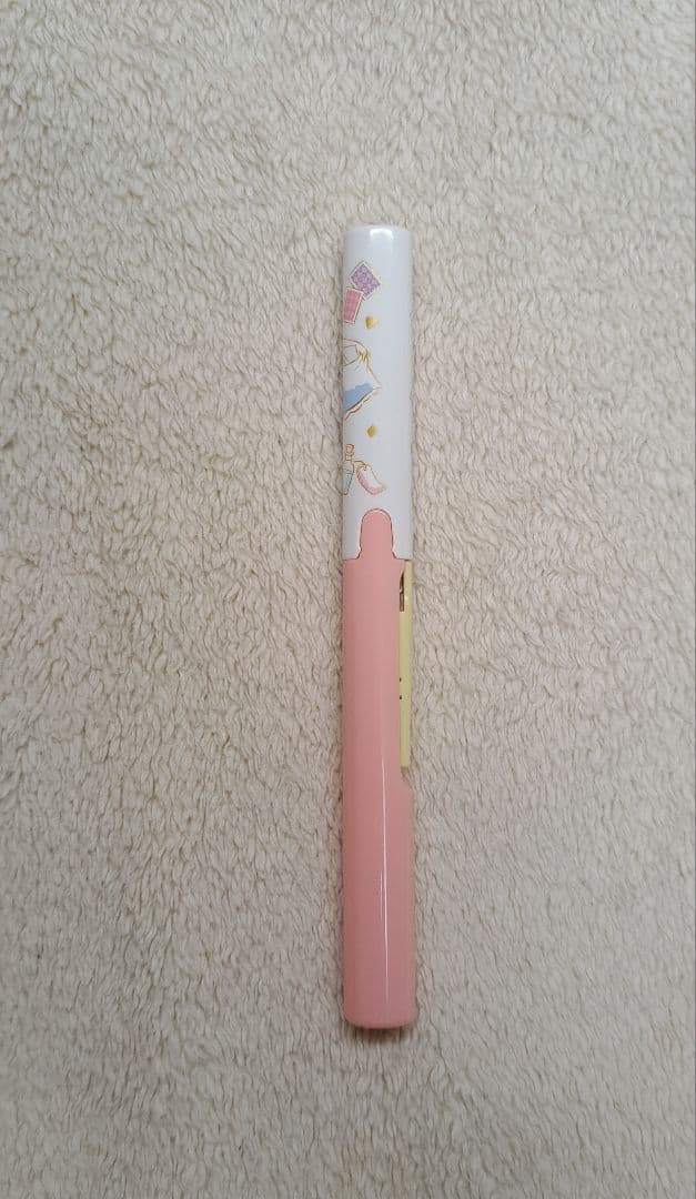 アリス　筆記具