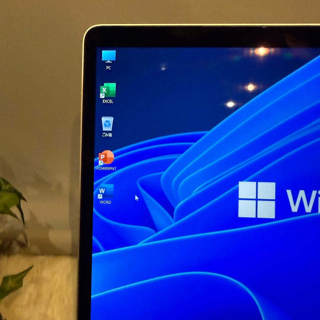 【極美品】MacBook Pro 2020 Core i7 Office付き