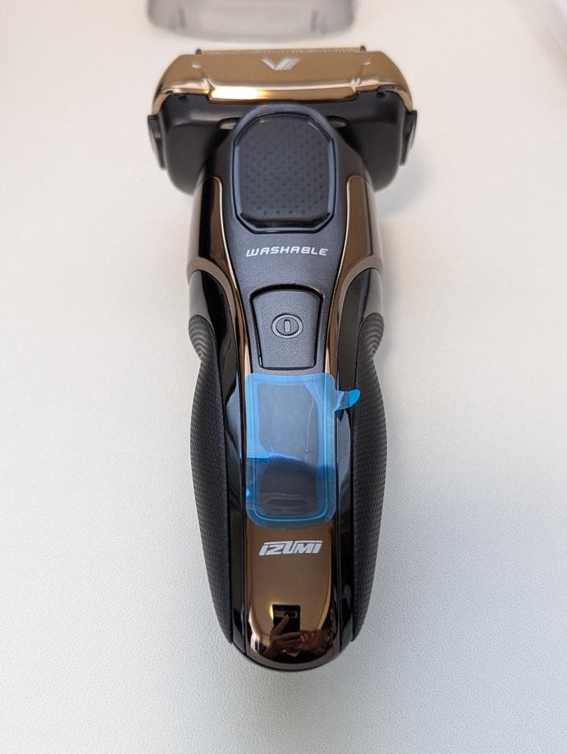 新品 IZUMI IZF-V972 4枚刃 高級モデル 保証書あり シェーバー