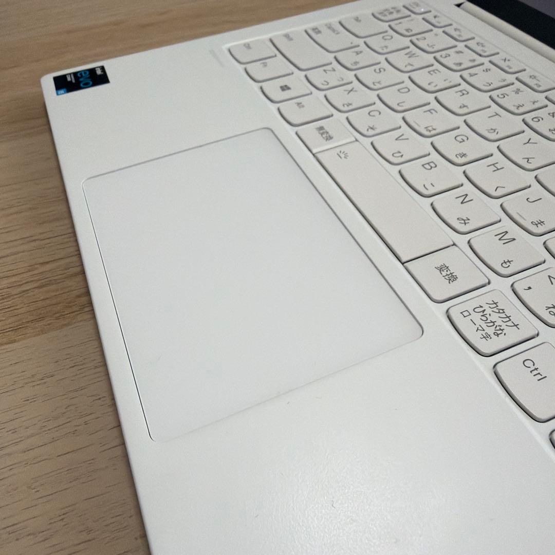 Windowsノート本体 Lenovo Yoga Slim 7 Carbon 13ITL5