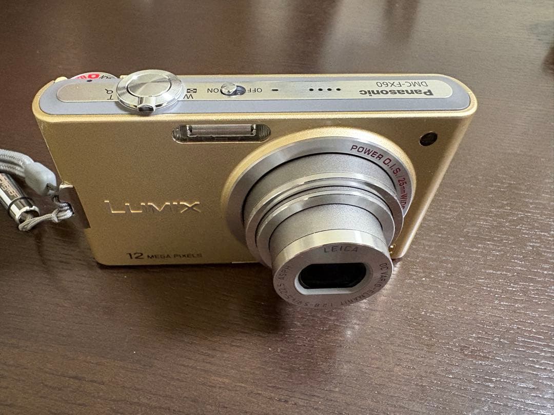 【極美品】Panasonic LUMIX DMC-FX60 ゴールド