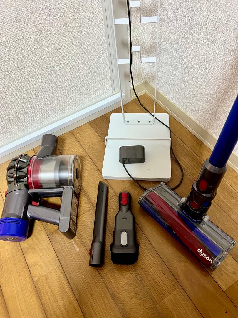 ゆ【美品】Dyson ダイソン V7 SV11 スタンドセット