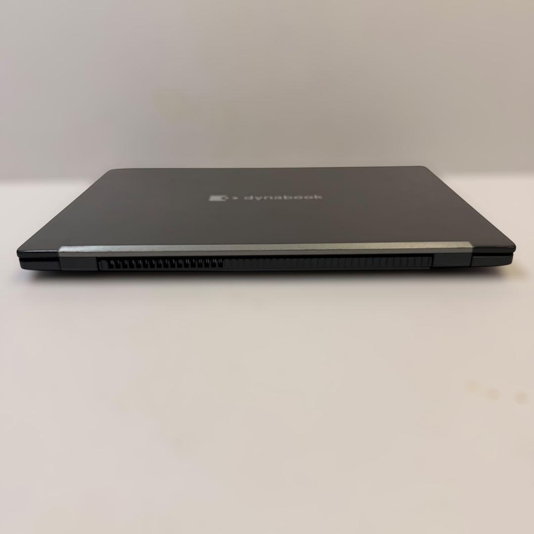 美品 dynabook G83/KW 2023年製 バッテリー最大容量100%