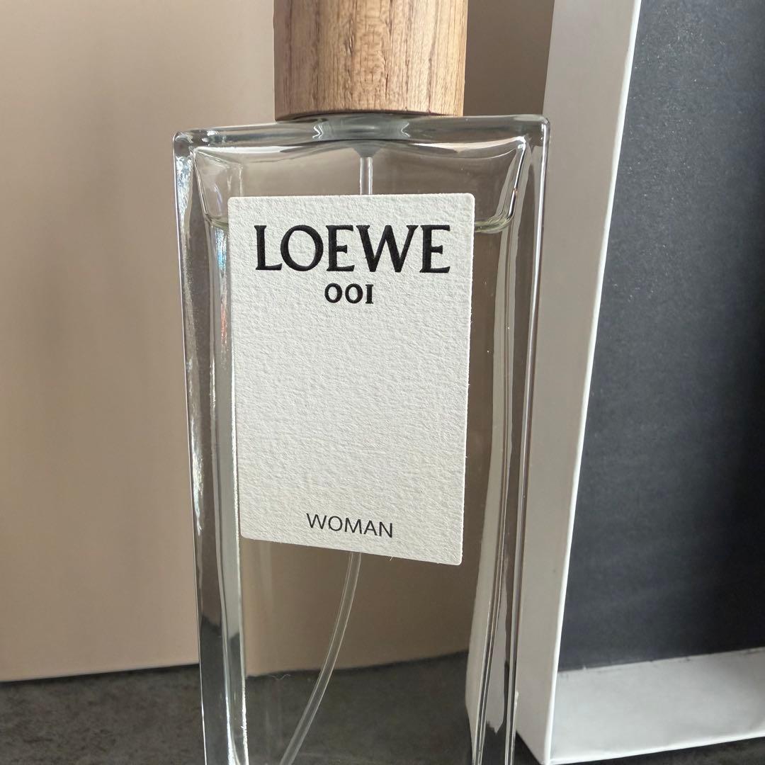 LOEWE 001 WOMAN 50ml Eau de Parfum 香水