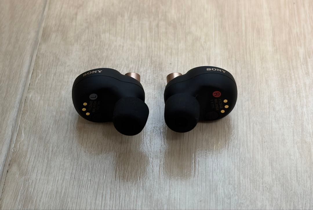 【超美品】SONY ワイヤレスイヤホン WF-1000XM4 ブラック