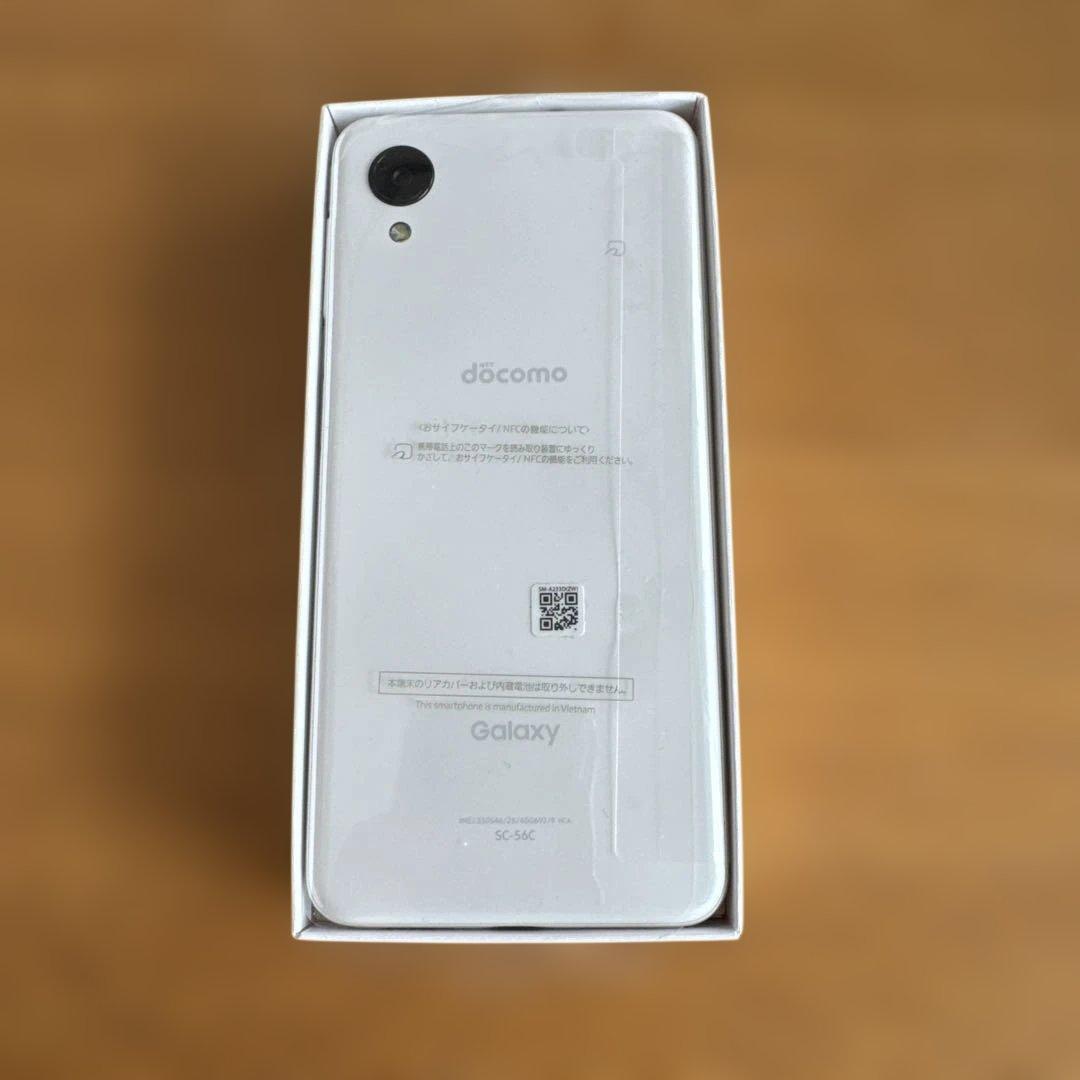 docomo Galaxy A23 5G ホワイト