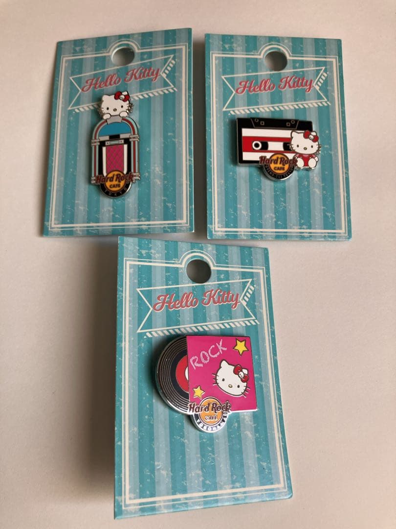 ハードロックカフェ　Hallo Kitty Retrock Pin 5個セット