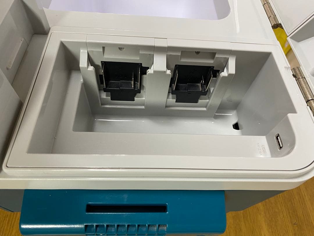 【★1円〜★大人気♪]makita マキタ 充電式保冷温庫 CW180D♪冷蔵庫