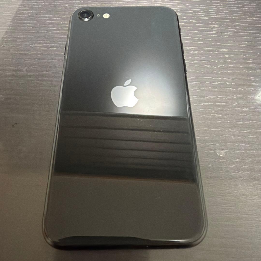 スマートフォン本体 iphoneSE2 64gb black